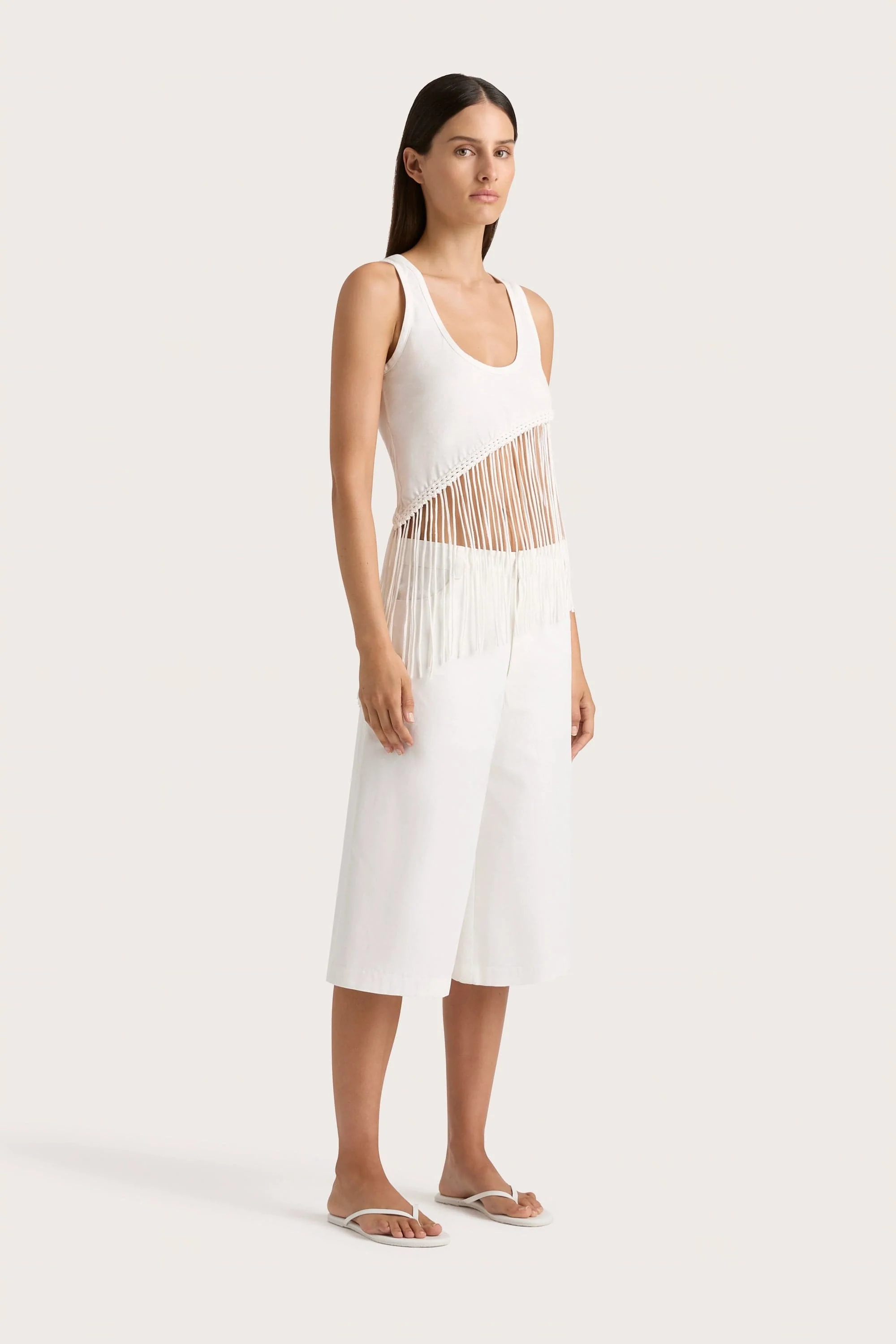 Cassis Short White - Final Sale - Image 3